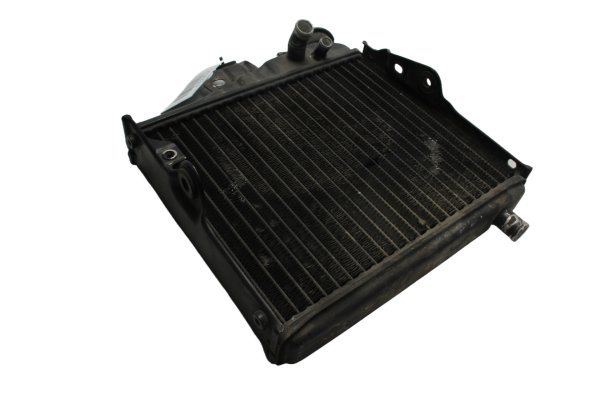 Enfriador de agua, radiador de refrigeración, refrigeración del motor, circuito de agua Yamaha XZ 550 11U 82-84