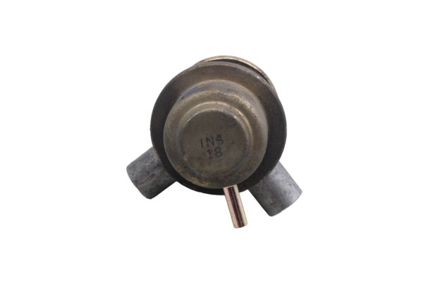 Vacuum valve for fuel system venting Kawasaki ZR 7S ZR750F H 01-04
