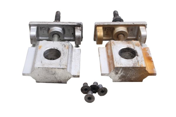 Adjustable chain tensioner swingarm axle set Kawasaki ZR 7S ZR750F H 01-04
