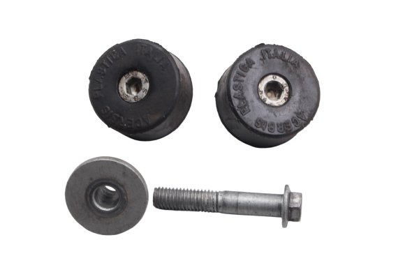 Soporte del juego de gomas amortiguadoras del depósito de combustible Moto Guzzi Breva V 1100 LP 04-07
