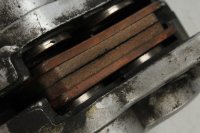 Pinza de freno delantera izquierda Sumitomo de doble pistón. Yamaha V-Max 2WE 91-06