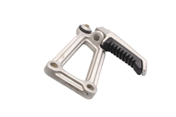 Passagerarens fotstödsfäste bak Ducati Supersport 900 SS Nuda 94-94