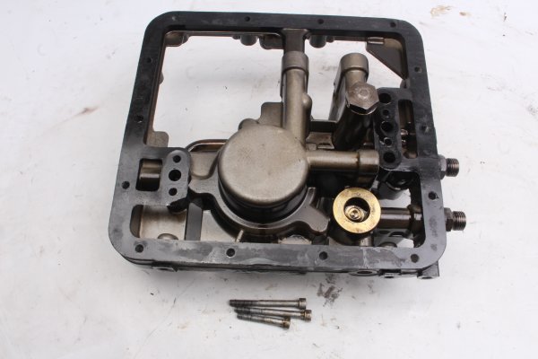 oljetråg, oljepump, sugrör, packning, skruvar Moto Guzzi Breva V 1100 LP 04-07