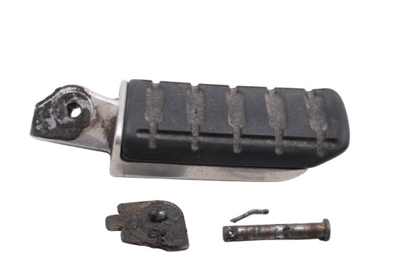 Voetsteun passagier, linksachter, rubberen plaat, bevestigingsbout Honda XL 1000 V SD01 99-00