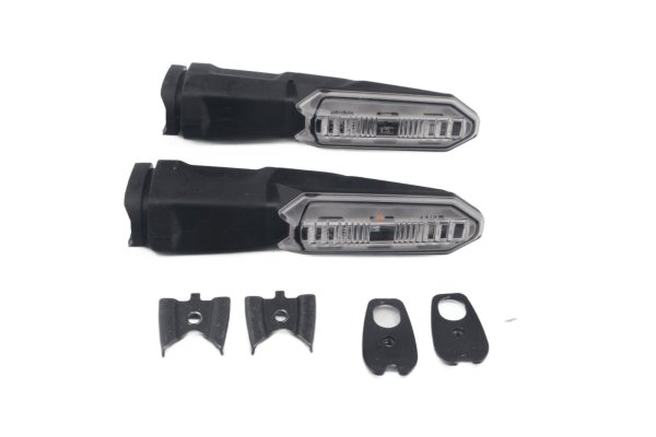 LED indicators pair front left right turn signals mounts Kawasaki Z 900 T 26-26