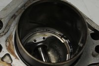 Cylinder kolvar motorblock ringar bultar sats Suzuki GSX 750 E GS75X-E 80-83