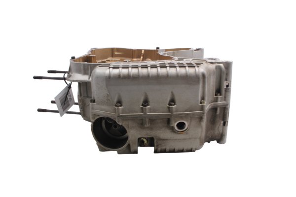 Kampikammio moottorilohko pinnapultit laakerit kotelo Ducati ST4S ST4S/04 04-05