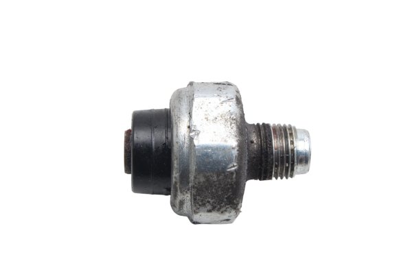 Olietrykskontakt oliesensor trykføler motorblok Suzuki SV 1000 S WVBX 03-07