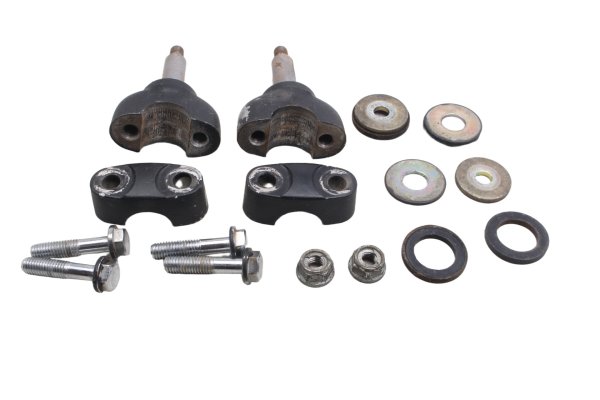 Handlebar risers clamps mounts holders left right Honda XL 600 LM PD04 85-87