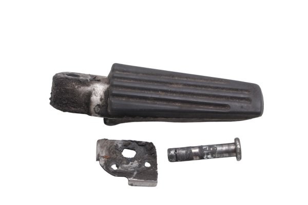 Estribo pasajero trasero derecho soporte eje Suzuki SV 1000 S WVBX 03-07