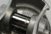Kolv bakre cylinder komplett med ringar bult motor Suzuki SV 650 S WVBY 03-06