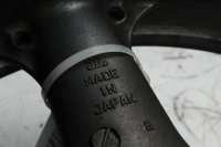 Takavanne takapyörä 17x5.00 musta 3-puolainen Kawasaki ZR 7S ZR750F H 01-04