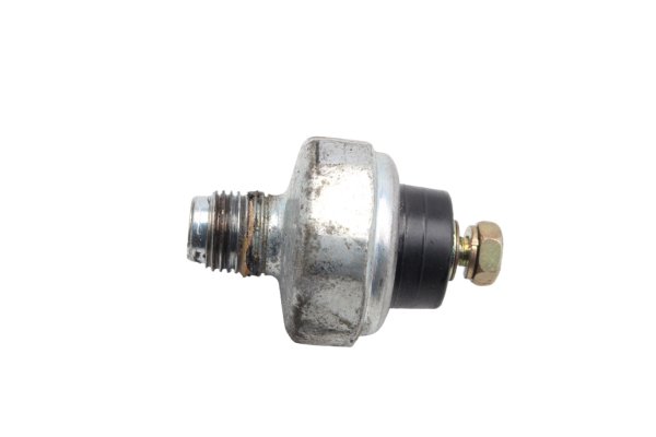 Oliedrukschakelaar oliedrukgever sensor motor Honda CBR 900 RR SC50 02-03