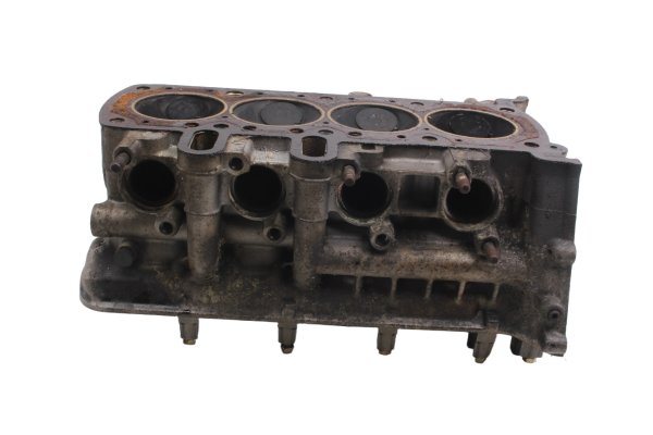 Cilinderkop met kleppen nokkenas lagerkappen bovenblok BMW K 100 K100 K589 82-88