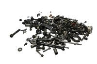 Pulttisarja ruuvit mutterit holkit aluslevyt YAMAHA BT 1100 Bulldog RP05 02-06