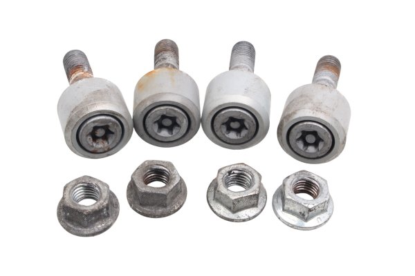 Tornillos soporte motor tuercas delantero Aprilia SMV 750 Dorsoduro M551M 08-17