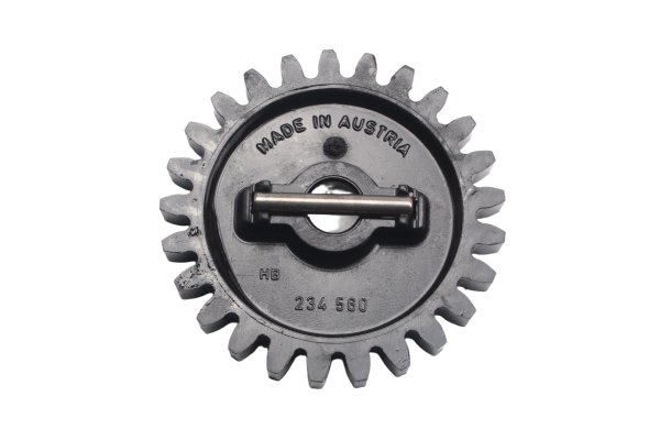 Oil pump drive gear wheel cog with pin engine BMW F 650 GS R13 0175 04-08