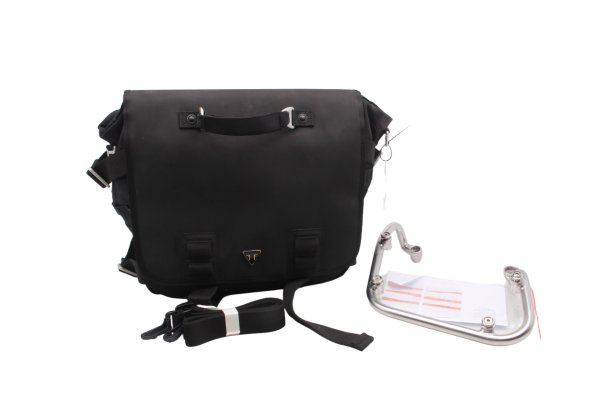 Alforja bolsa lateral izquierda con soporte anclaje bandolera Triumph universell
