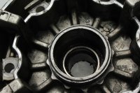 Porte-couronne flasque moyeu roue arrière avec vis Suzuki TL 1000 S AG 97-01
