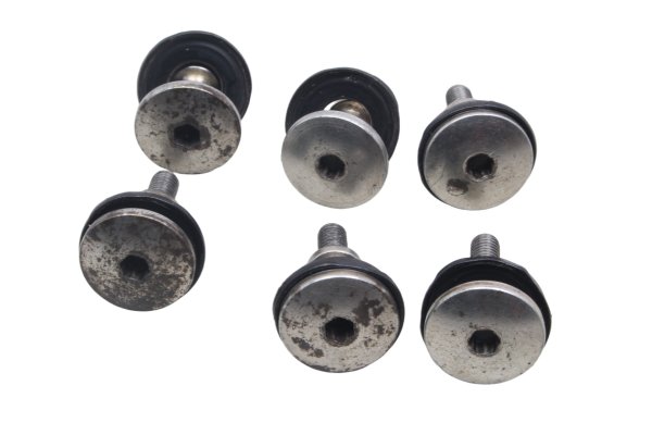 Vis couvre-culasse silentblocs avant arrière lot de 6 Aprilia RSV4 RK 09-12