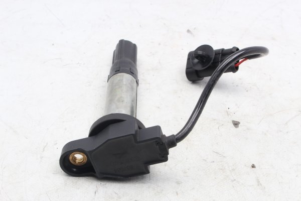 Ignition coil spark plug cap boot Eldor cylinder head Aprilia RSV4 RK 09-12