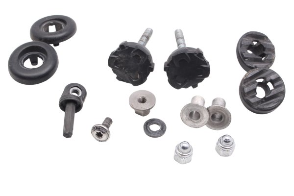 Tuulilasi kiinnityssarja ruuvit mutterit nupit BMW R 1200 GS K25 0307 R12 04-07