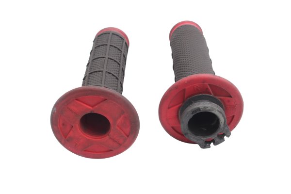 Styrhandtag grepp Oneal röd par vänster höger Honda XL 600 LM PD04 85-87
