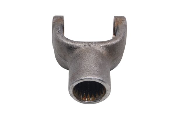 Kardaanihaarukka nivelristikko vetoakseli taka YAMAHA BT 1100 Bulldog RP05 02-06