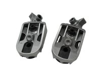 Jalkatapit kuljettaja edessä vasen oikea pari Yamaha XTZ 700 Tenere 700 20-20