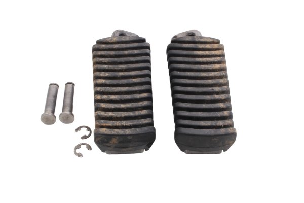 Passenger footrests pins rear left right BMW R 1200 GS K25 0307 R12 04-07