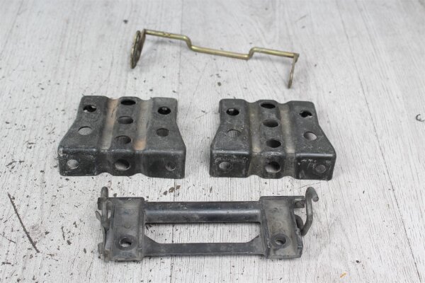 Konvolut Restteile Halter Kawasaki Zephyr 550 ZR550B6-B9 95-99