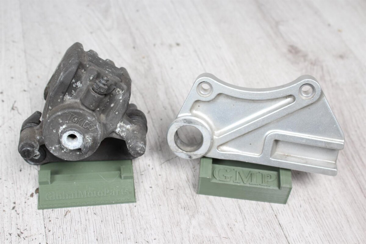 . Brake caliper brake tongs holder at the back Kawasaki ZX-6R