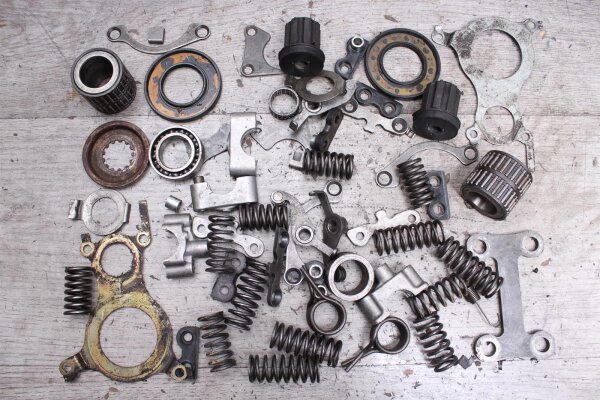 Konvolut Restteile Divers Suzuki GSX-R 750 GR75A 85-87