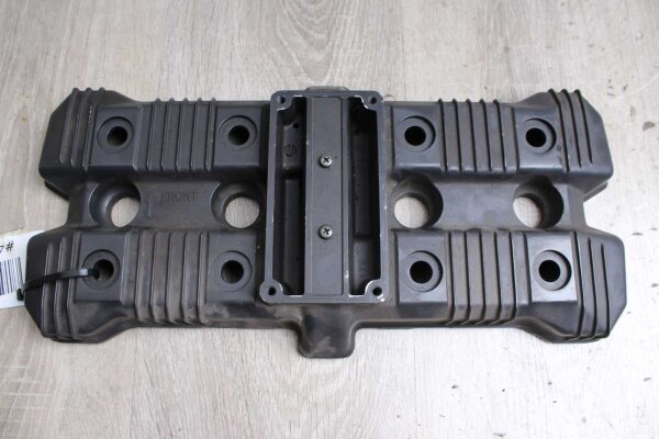 Cylinder head lid valve lid Suzuki GSX-R 750 GR75A 85-87