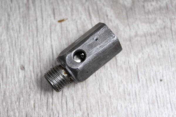 Oil pressure valve Kawasaki GPZ 1000 RX ZXT00A 86-87