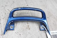 Passer la poignée à larrière...