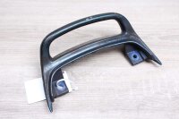 Passer la poignée à larrière...