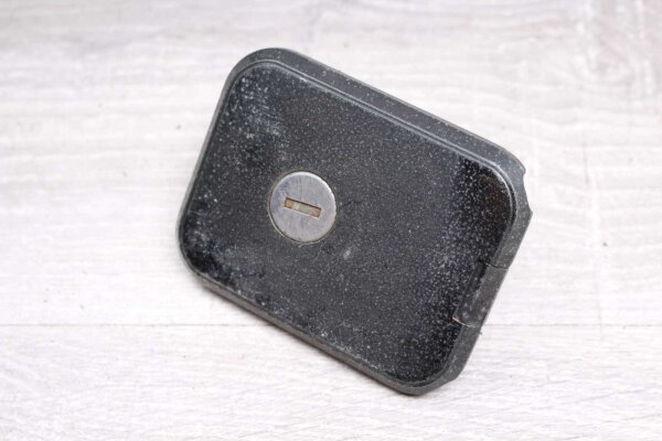 Fuel cap tank closure without a key Kawasaki Z 400 J Four KZ400J 80-83