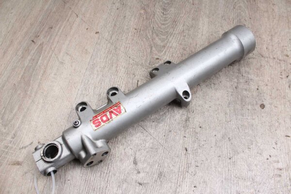 Gabelholm in front of the right Kawasaki GPZ 900 R ZX900A/1-6 84-89