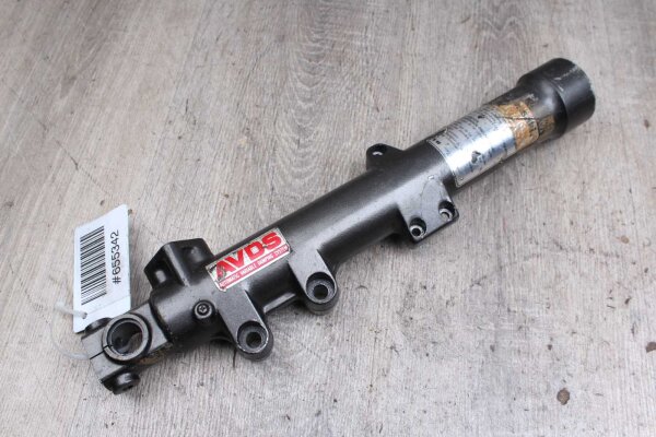 Gabelholm in front of the left Kawasaki GPZ 900 R ZX900A/1-6 84-89