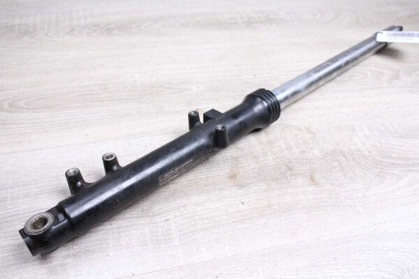 Gabelholm in front of the left Kawasaki GPZ 305 EX305A 83-83