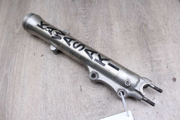 Gabelholm in front of the right Kawasaki Z 650 KZ650F 80-83