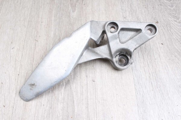 Footrest mounting plate, front right Yamaha FZR 1000 Exup 3LE 89-93