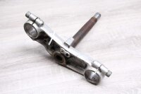 Gaffelbro framför nedanför Suzuki GSX-R 750...