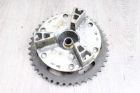 Takapyörän navan ketjupyörän pidike...