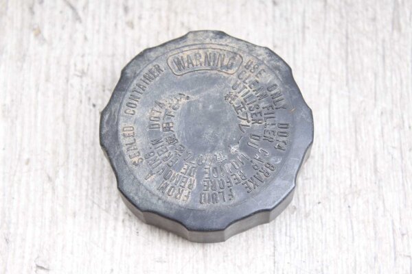 Jarrunesteen korkki Yamaha FZR 1000 Exup 3LE 89-93