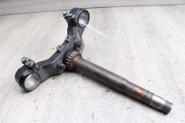 Gaffelbro framför nedanför Yamaha FZ 750 Genesis 2KK 87-90