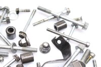 Blandet parti af resterende dele Divers Yamaha YZF R6 RJ11 06-07