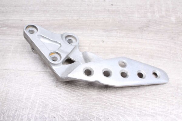Footrest mounting plate, front right Yamaha FZR 1000 Exup 3LE 89-93
