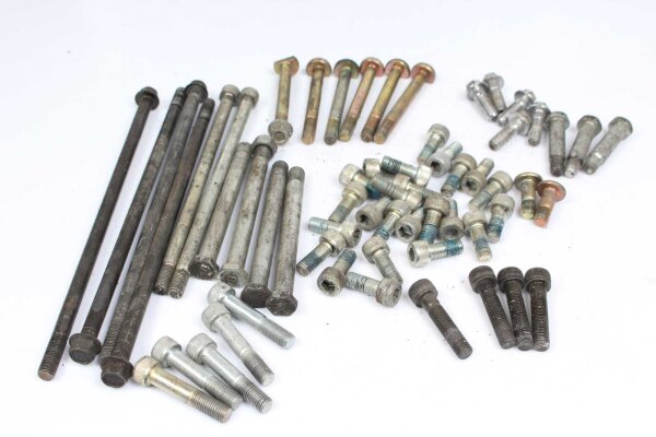 Blandat parti kvarvarande delar Divers Yamaha FZR 1000 Exup 3LE 89-93